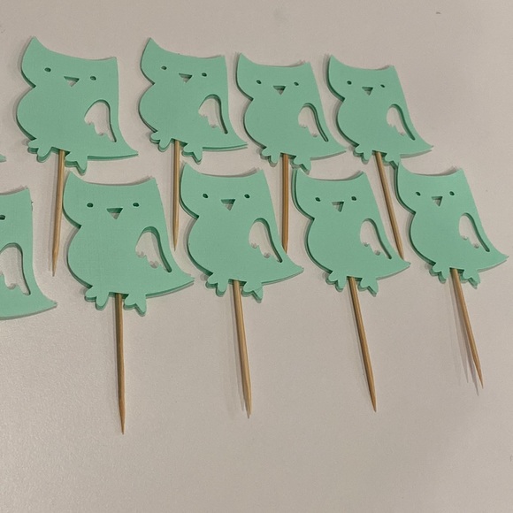 Handmade green owl cupcake toppers. Very sturdy. 12 peices. - Picture 2 of 4